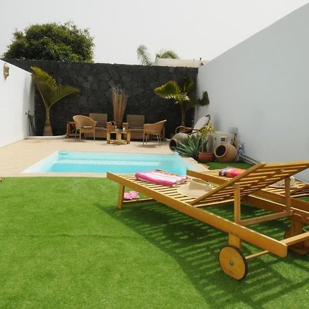 פלאיה בלנקה Villa La Isla By Rentaholidayslanzarote מראה חיצוני תמונה